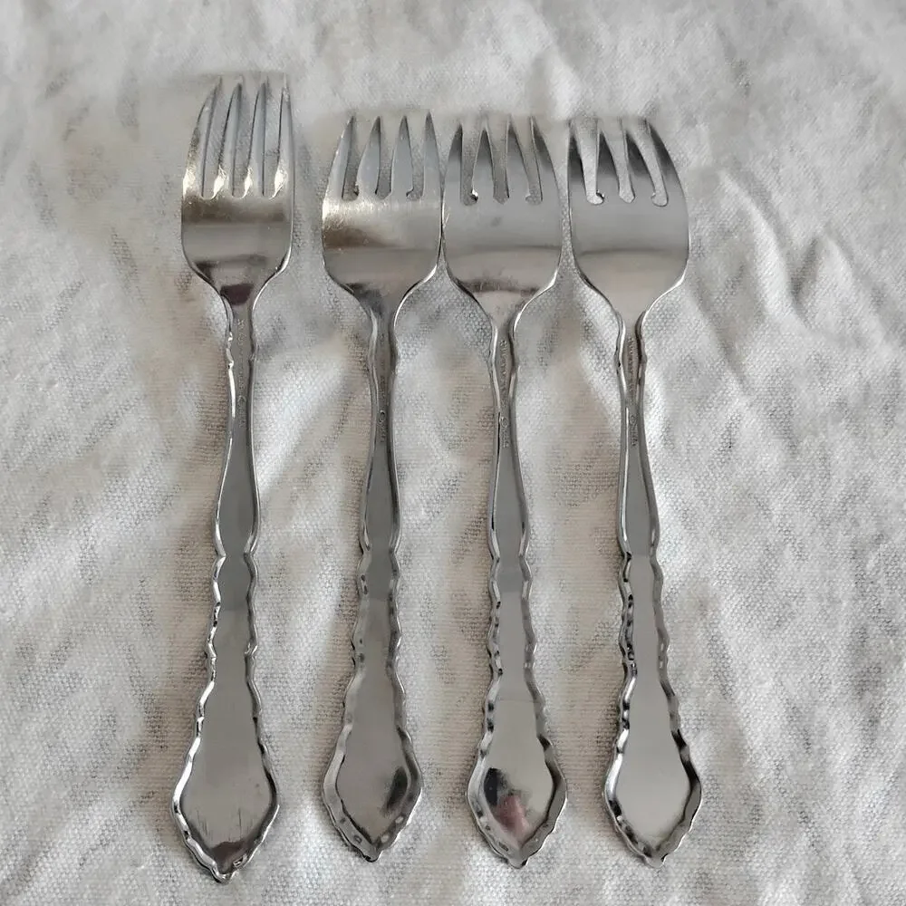 4 Oneida Community Satinique Forks 1 Dinner 3 Salad Stainless Steel Flatware
